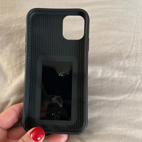 Loopy Leopard Case iPhone 11 or XR - Picture 3 of 3